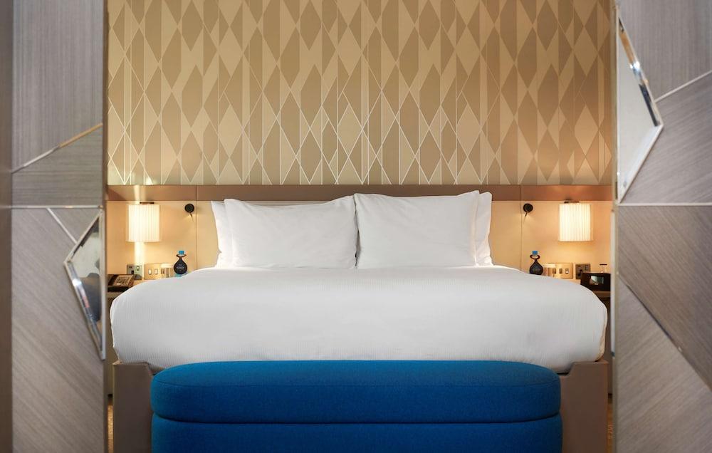 Hilton London Heathrow Airport