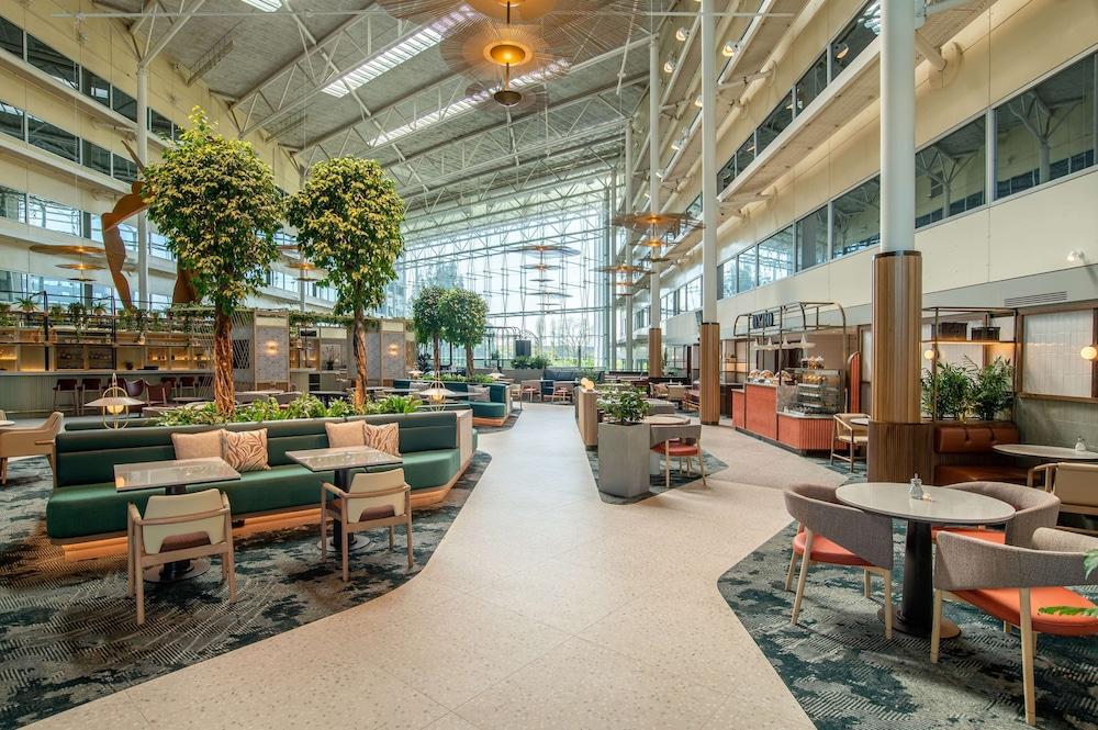 Hilton London Heathrow Airport