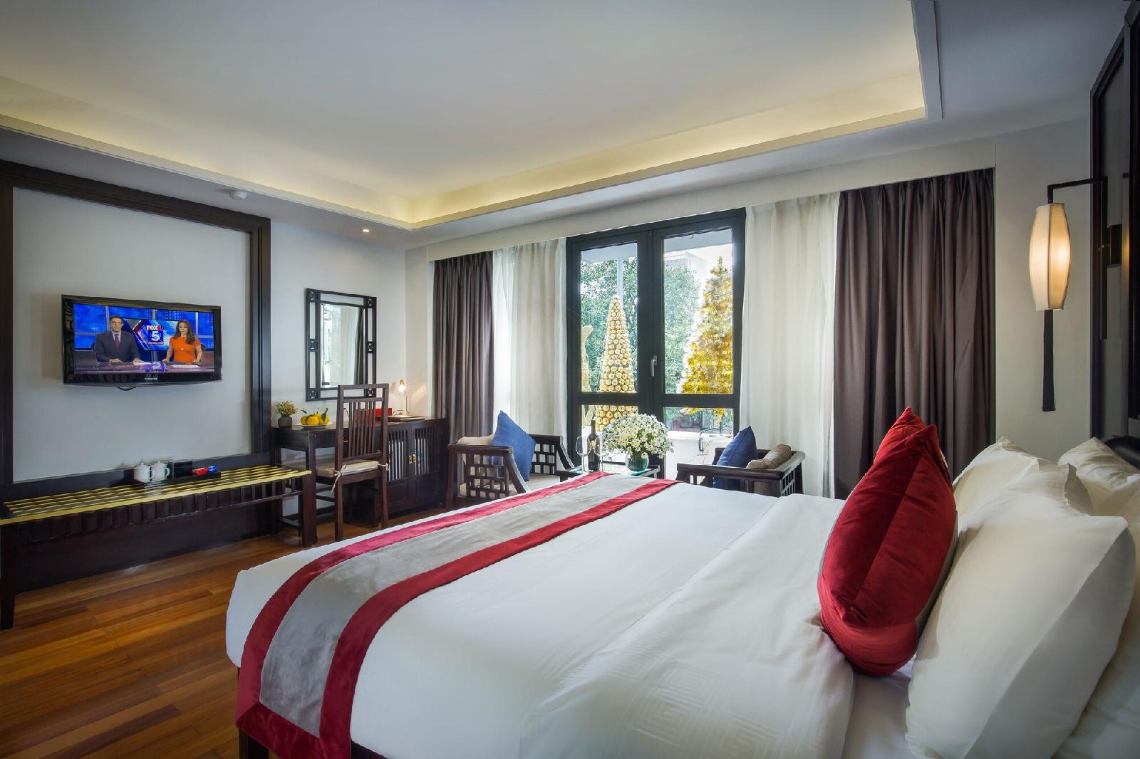 Golden Lotus Hotel