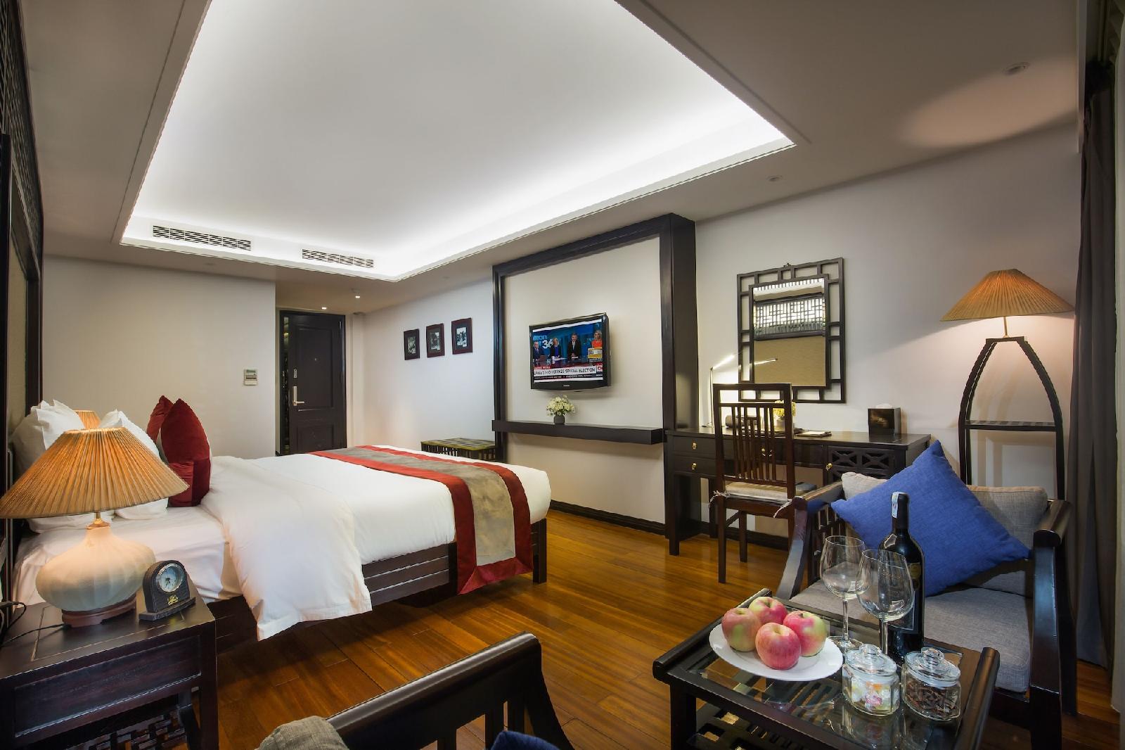 Golden Lotus Hotel