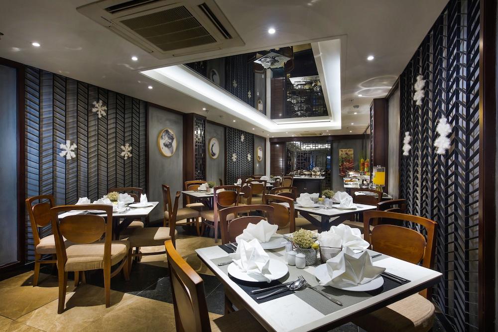 Golden Lotus Hotel