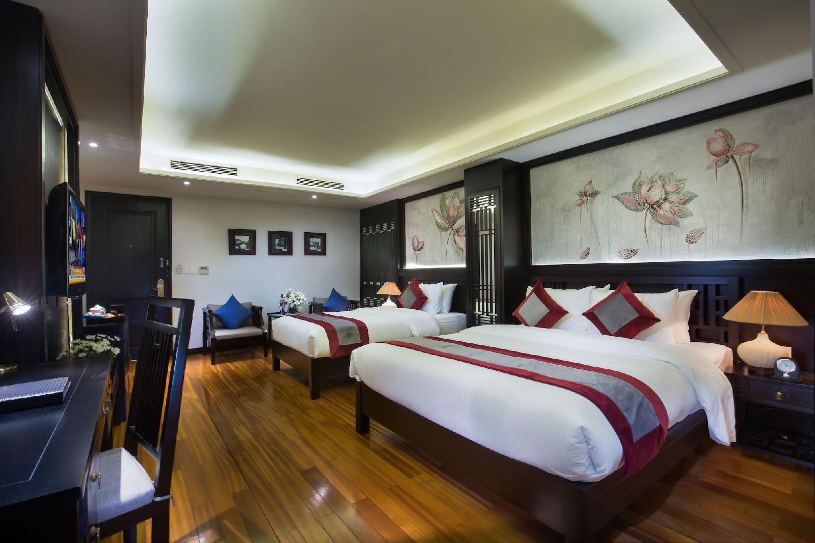 Golden Lotus Hotel