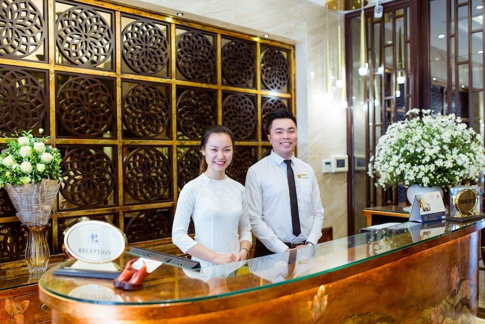 Golden Lotus Hotel