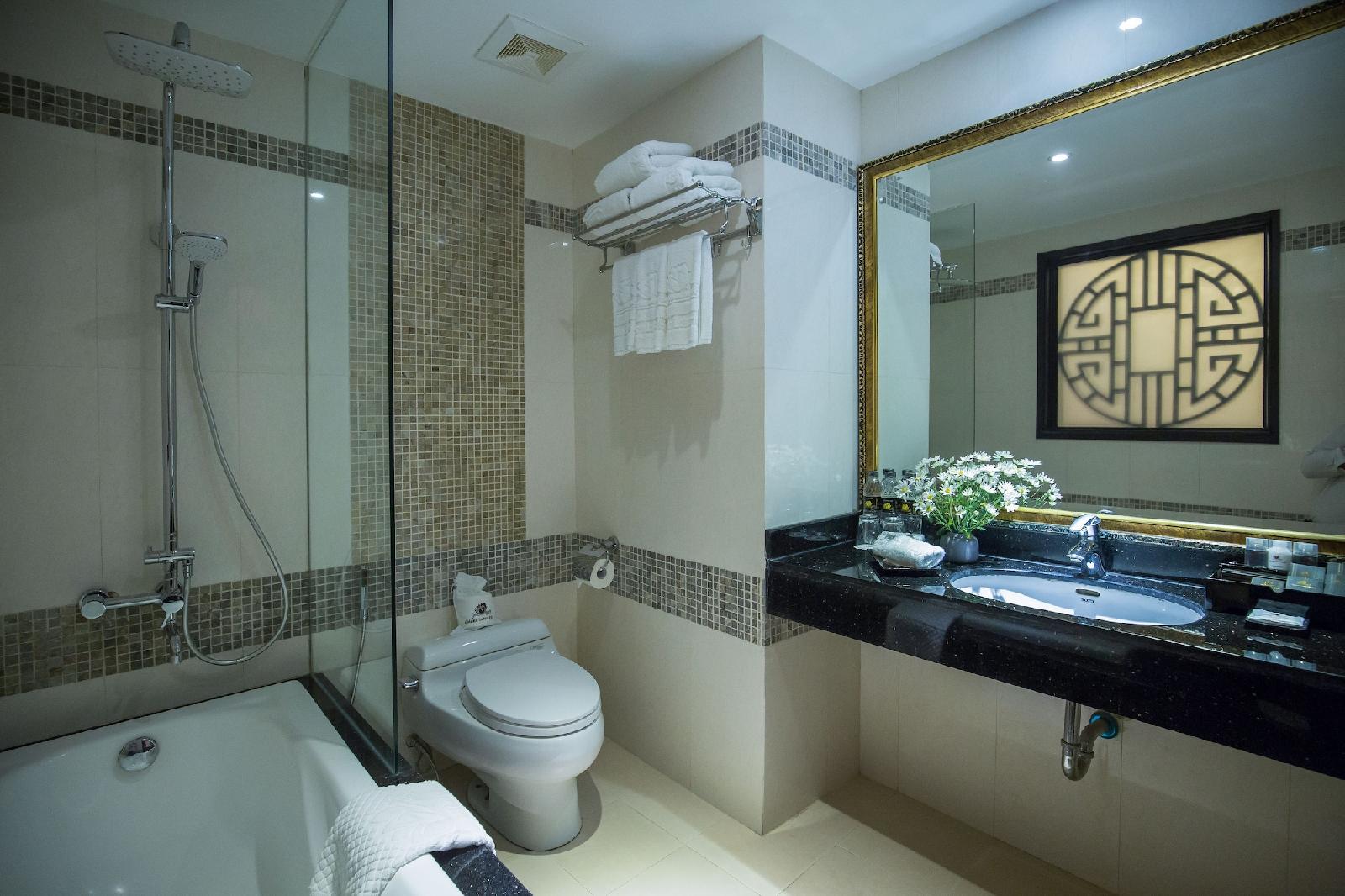 Golden Lotus Hotel