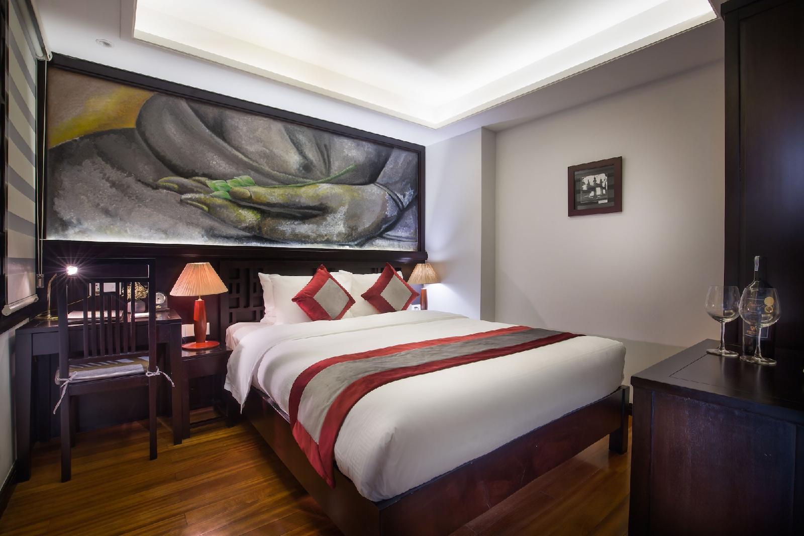 Golden Lotus Hotel