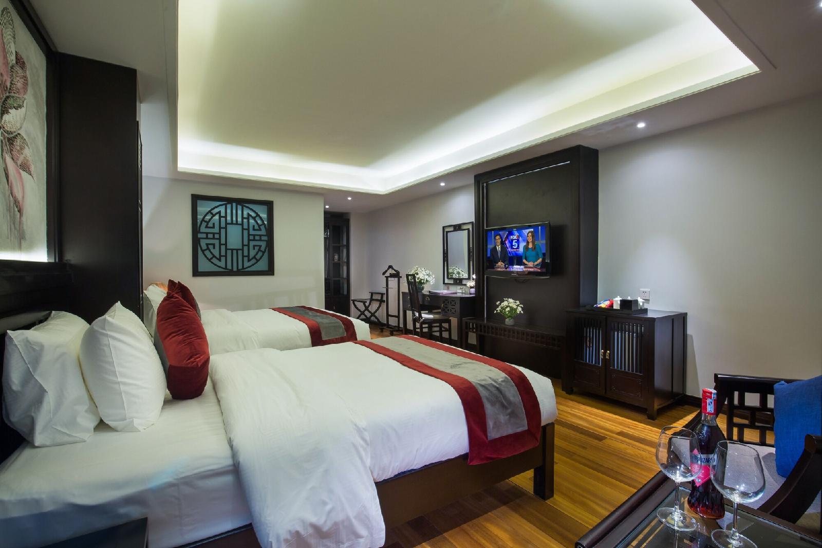 Golden Lotus Hotel