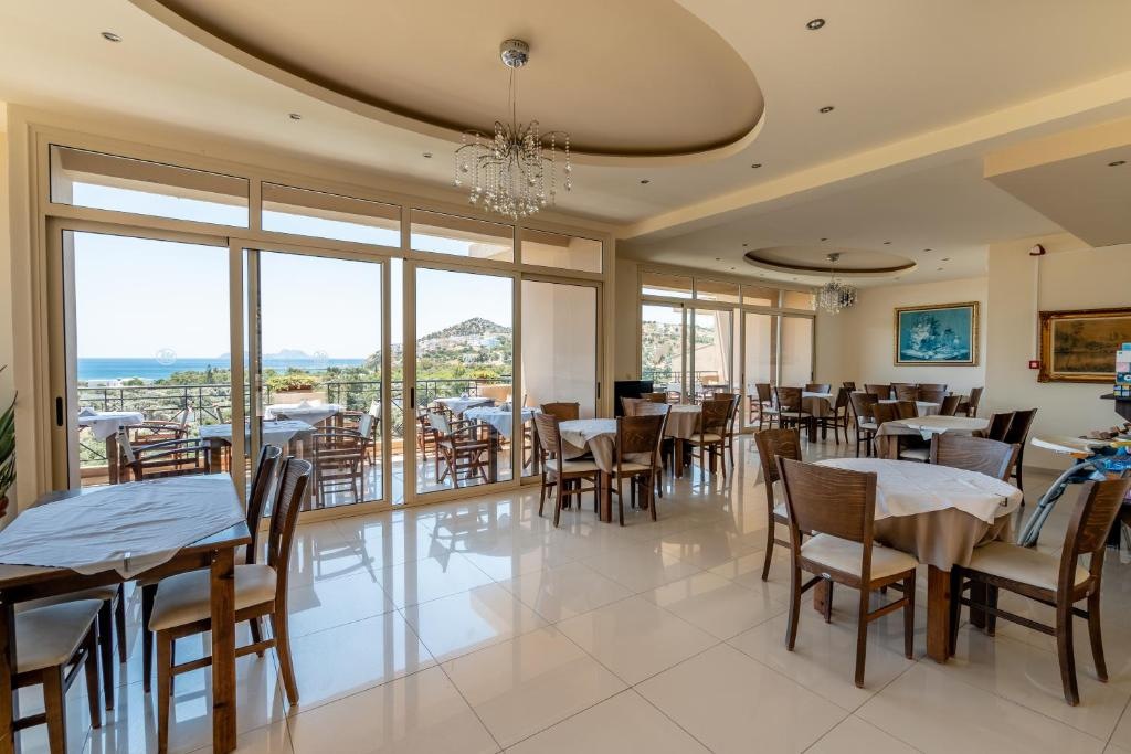 Villa Maxine