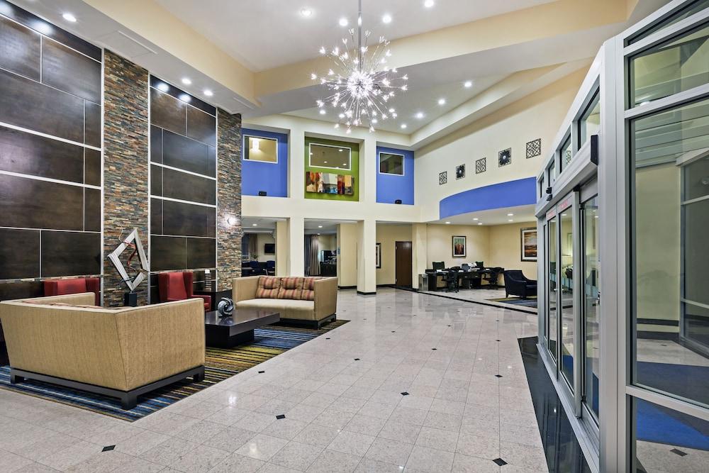 Holiday Inn Express Hotel & Suites Houston-Downtown Convention Center