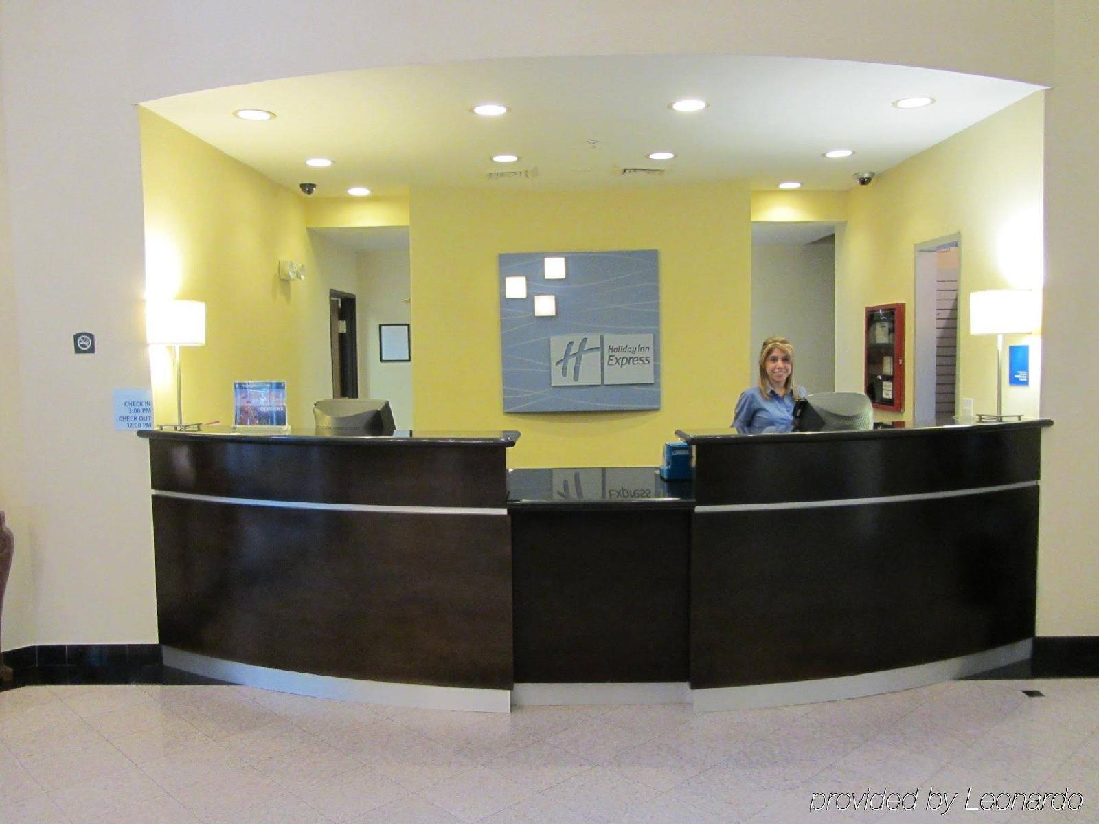 Holiday Inn Express Hotel & Suites Houston-Downtown Convention Center