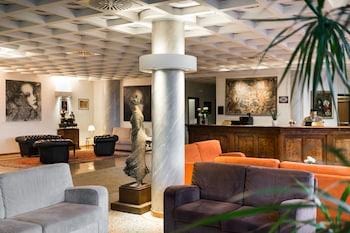 Palace Hotel