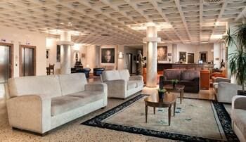 Palace Hotel