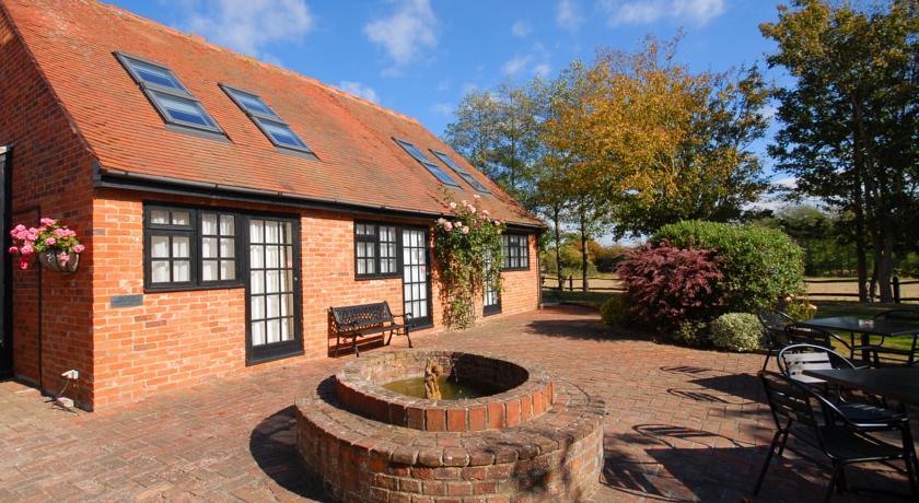 Crouchers Country Hotel - Hotel