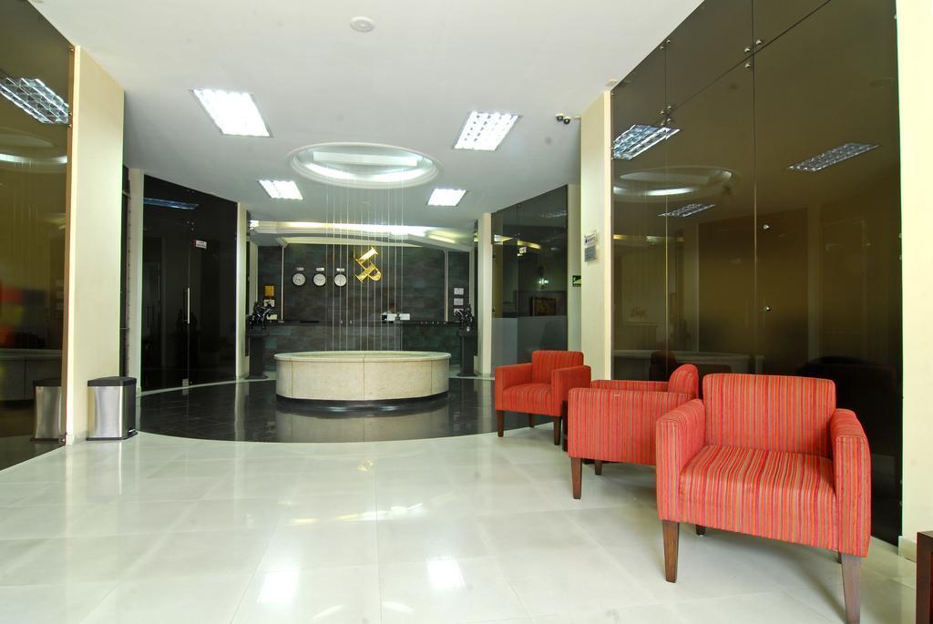 Luxor Plaza