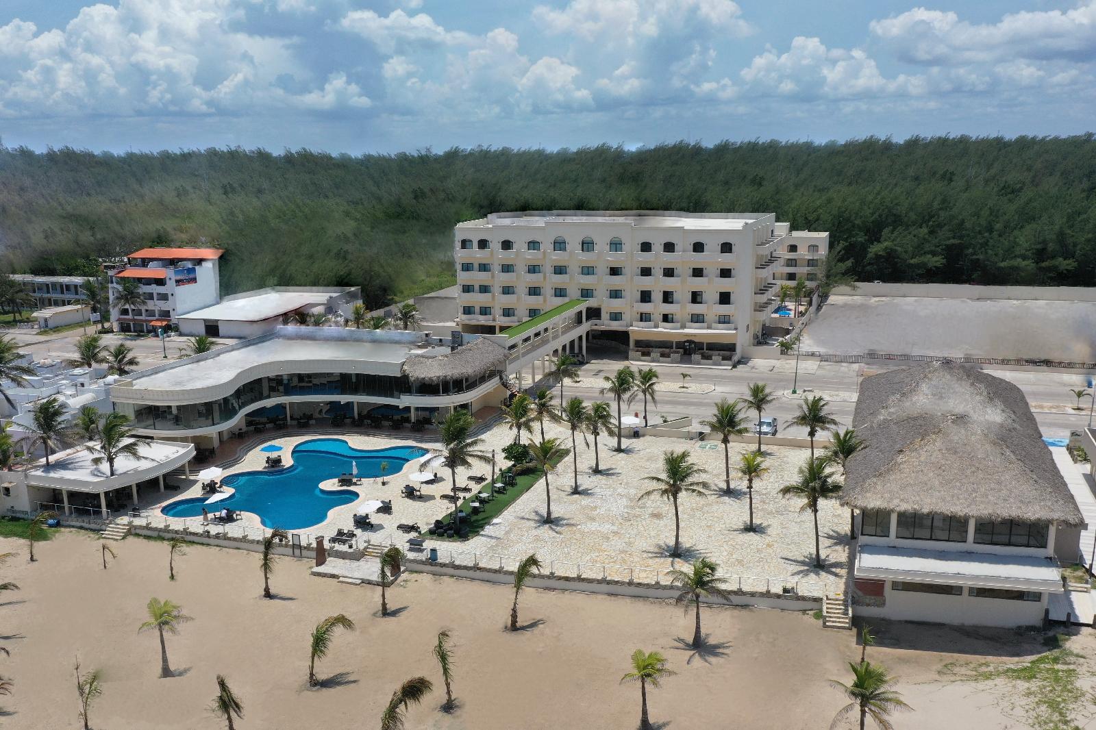 Arenas del Mar Resort