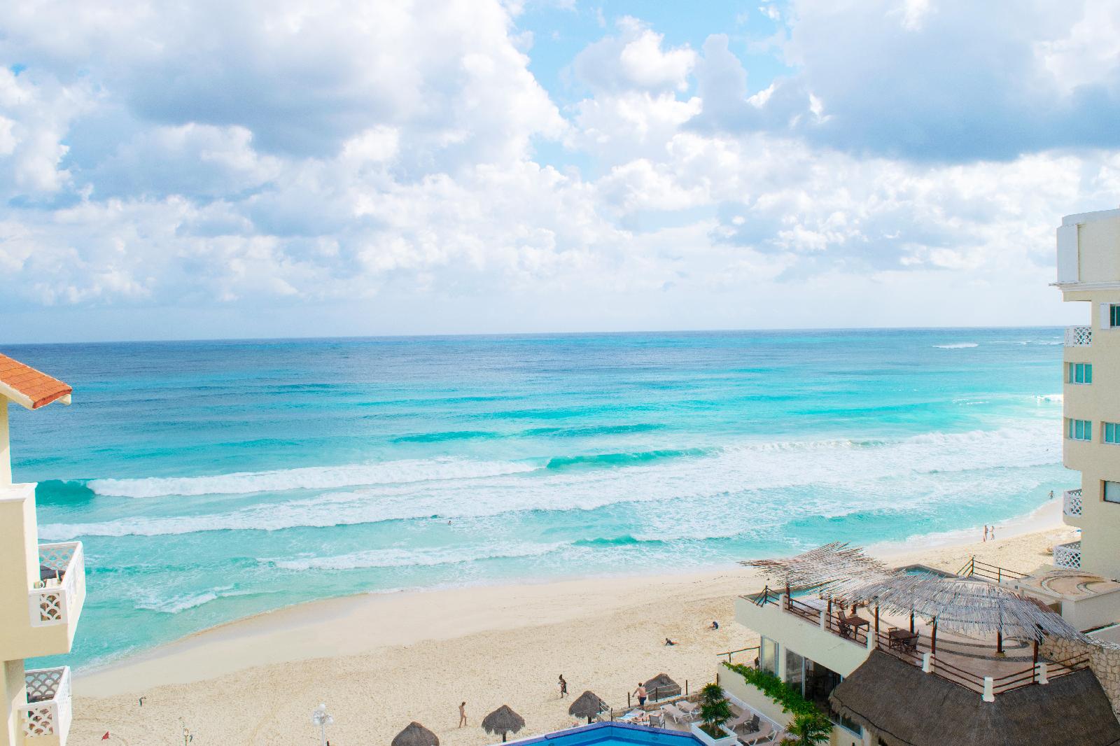 Bsea Cancun Plaza