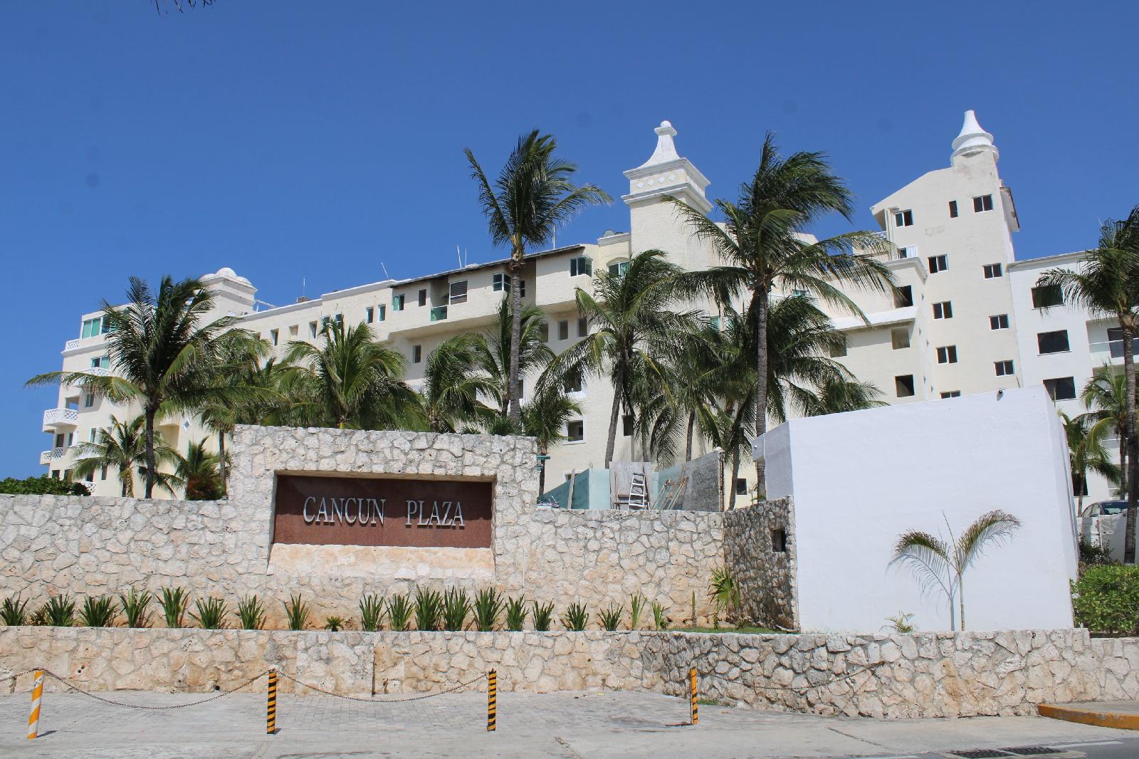 Bsea Cancun Plaza