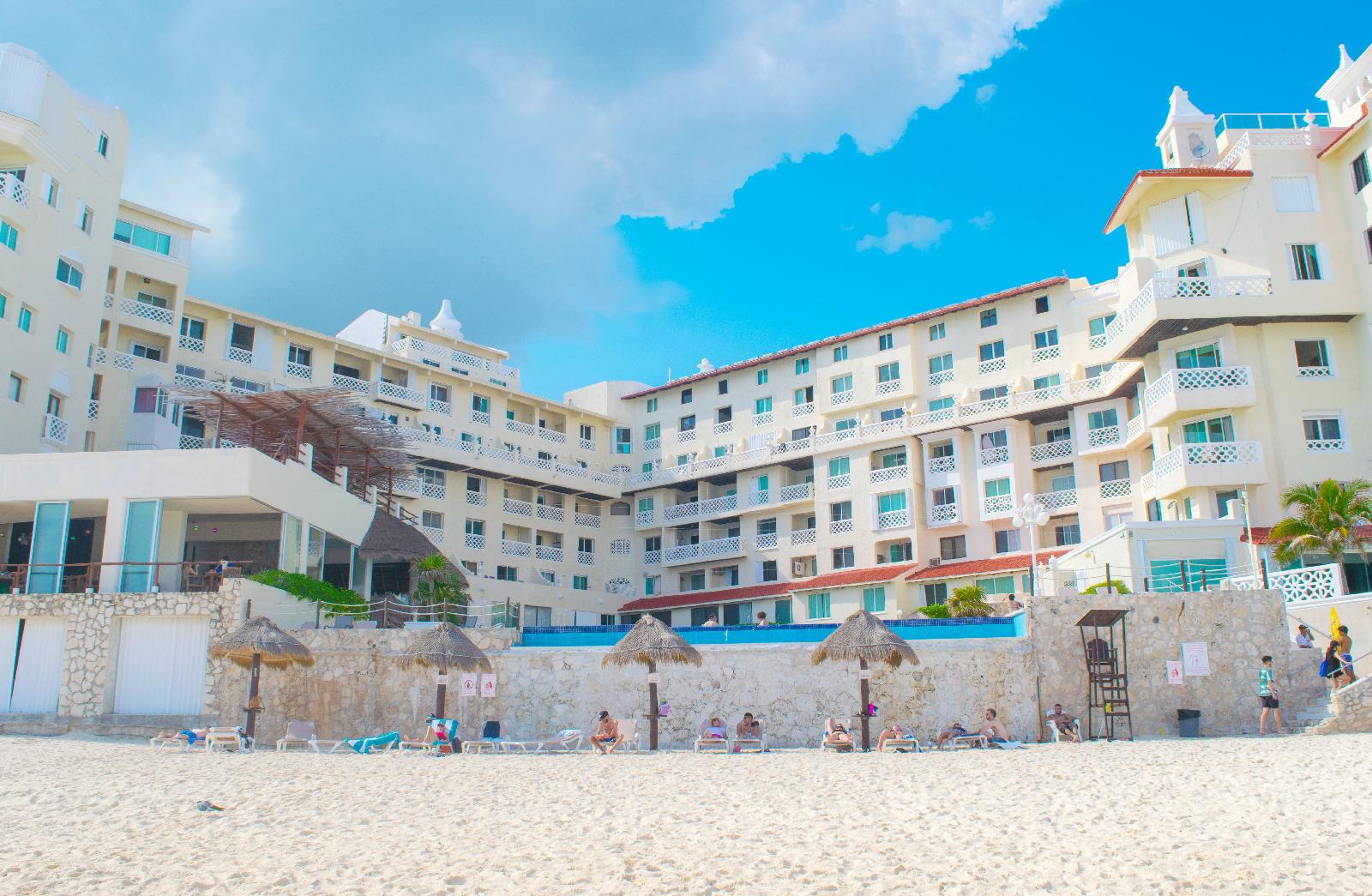 Bsea Cancun Plaza