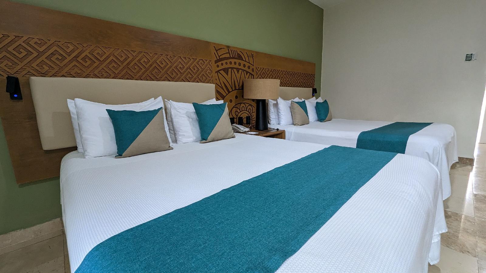 Viva Wyndham Azteca
