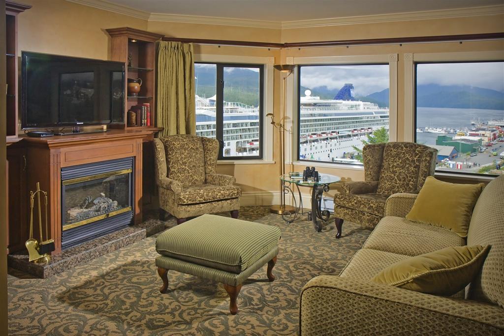 Crest Hotel