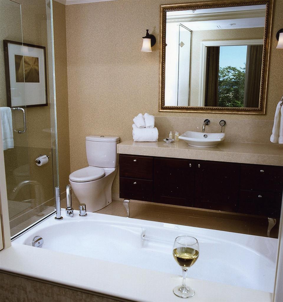 Crest Hotel