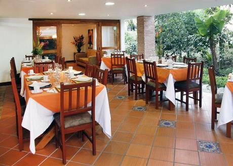 La Campana Boutique