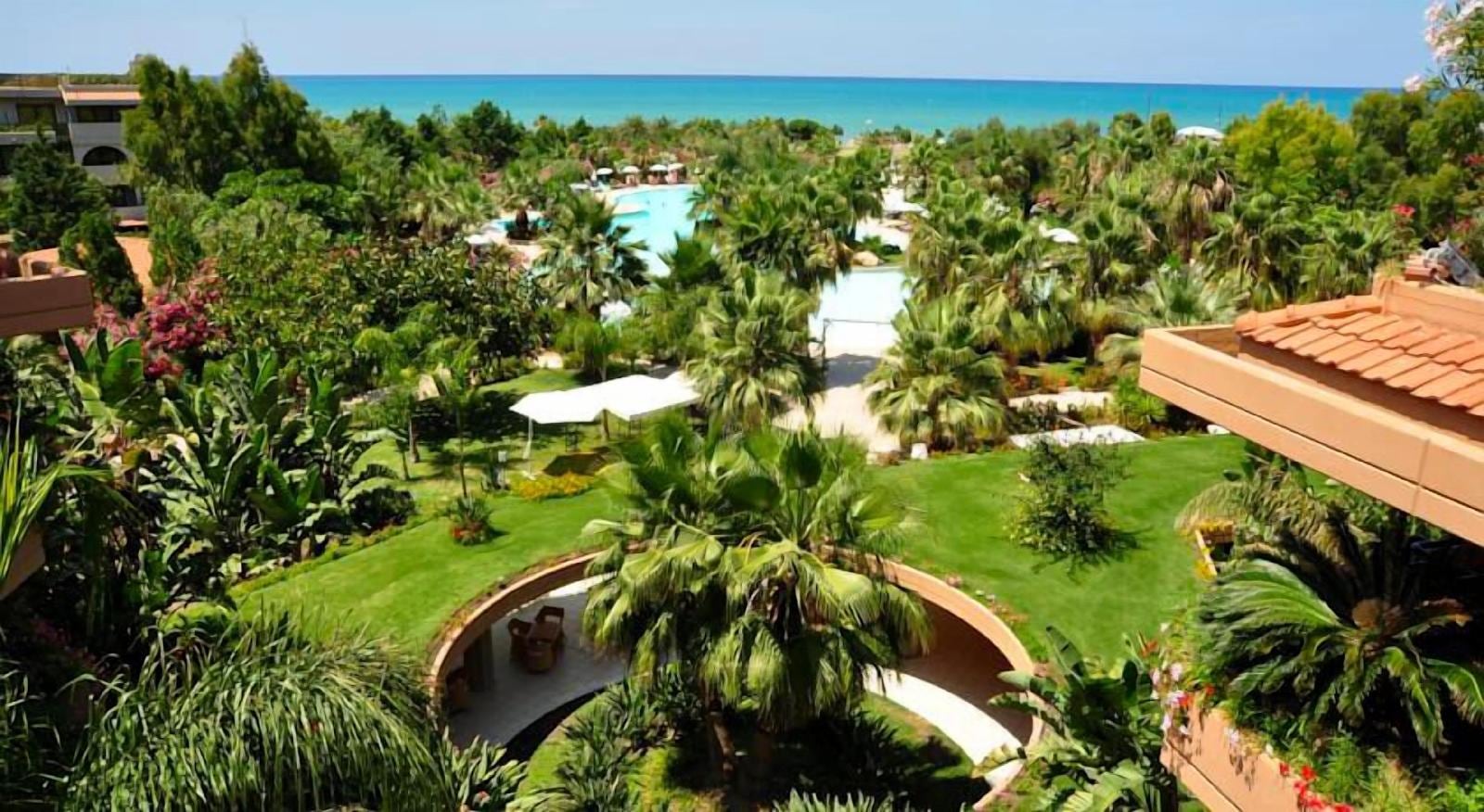 Acacia Resort