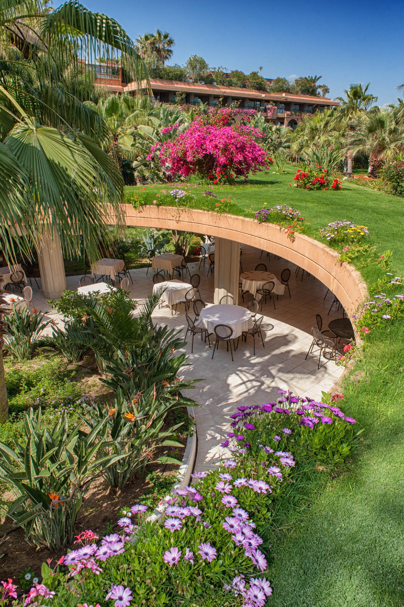 Acacia Resort