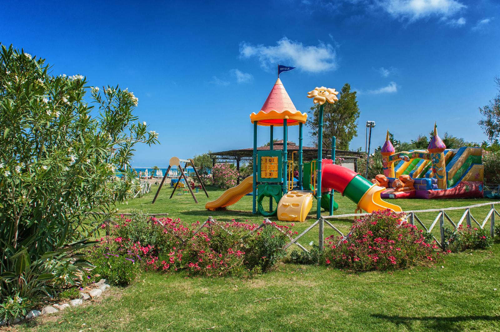 Acacia Resort