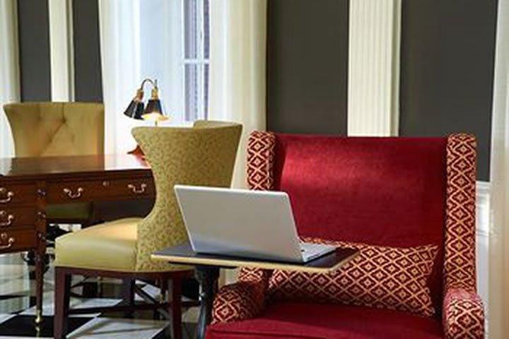 Dearborn Inn, A Marriott Hotel