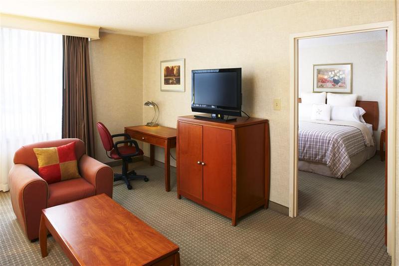 Four Points by Sheraton Charlotte