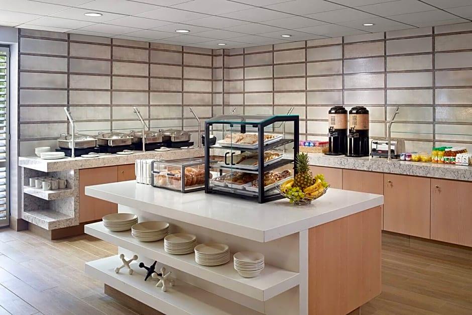 Four Points by Sheraton Charlotte