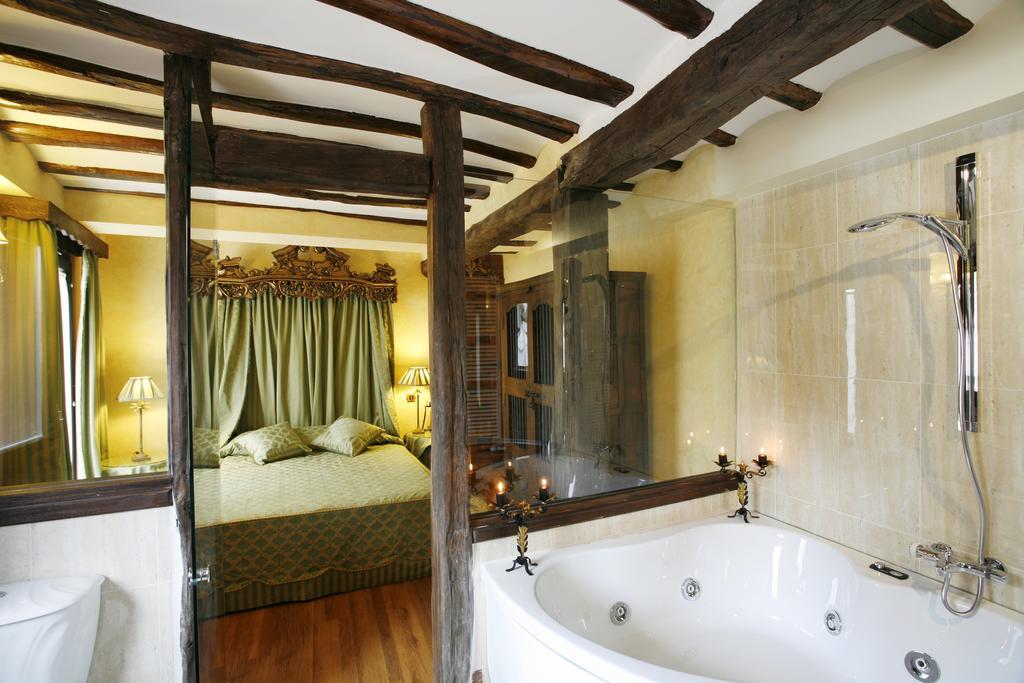 Real Casona De Las Amas