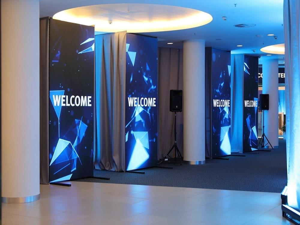 Crowne Plaza St. Petersburg Airport