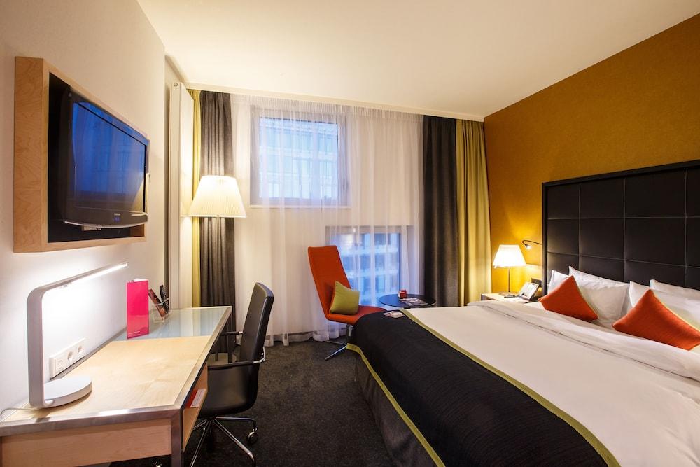 Crowne Plaza St. Petersburg Airport