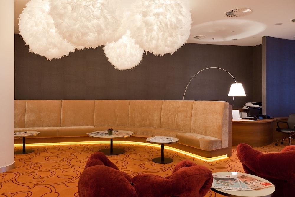 Crowne Plaza St. Petersburg Airport