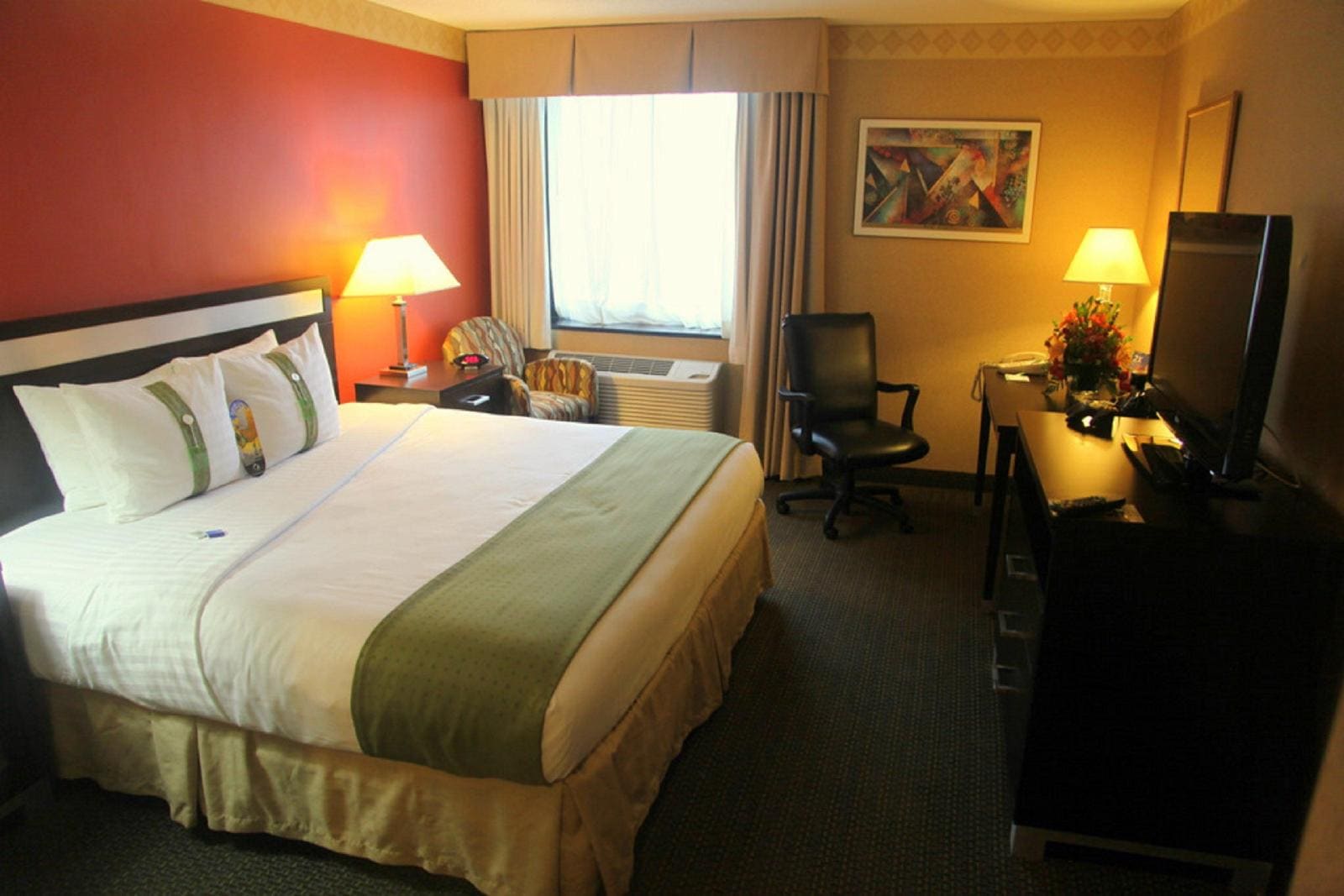 Holiday Inn LaGuardia Airport