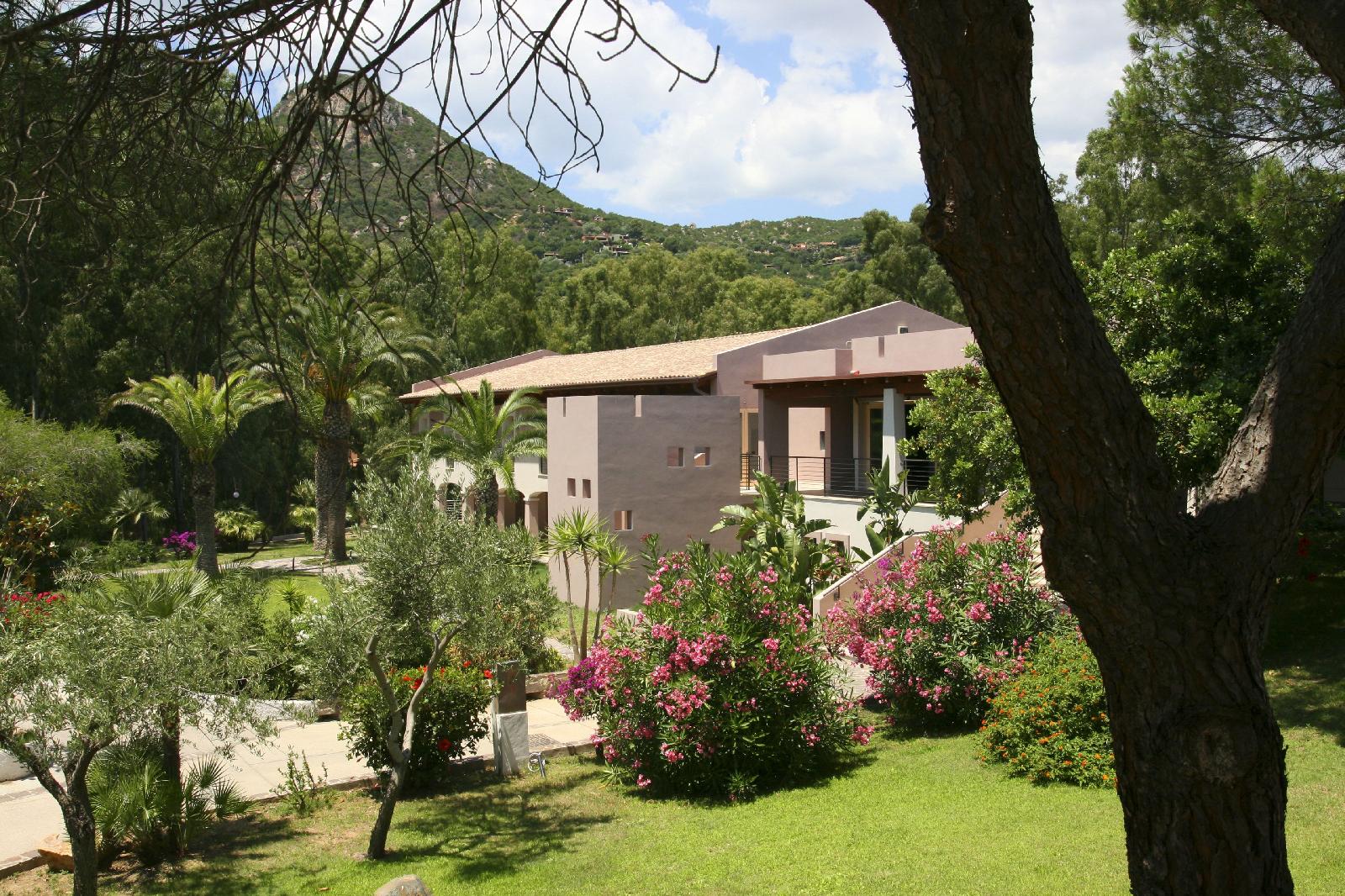 Free Beach Resort
