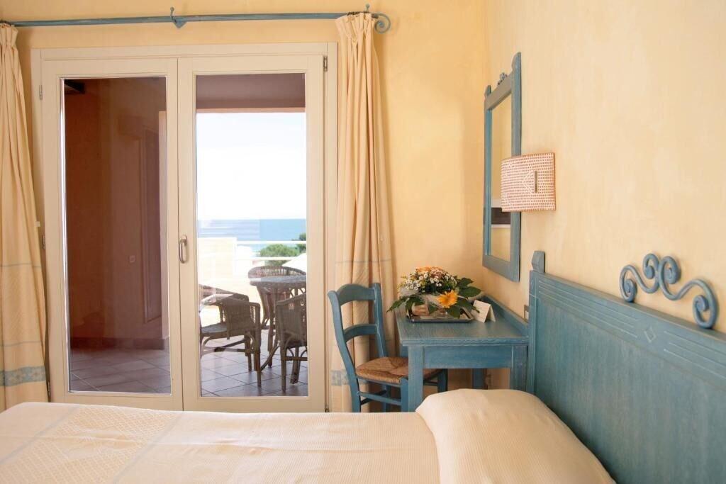 Free Beach Resort