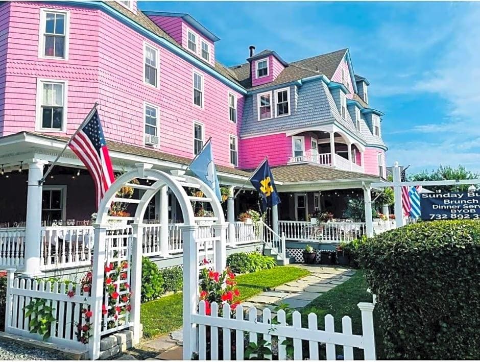 Grenville Hotel & Restaurant