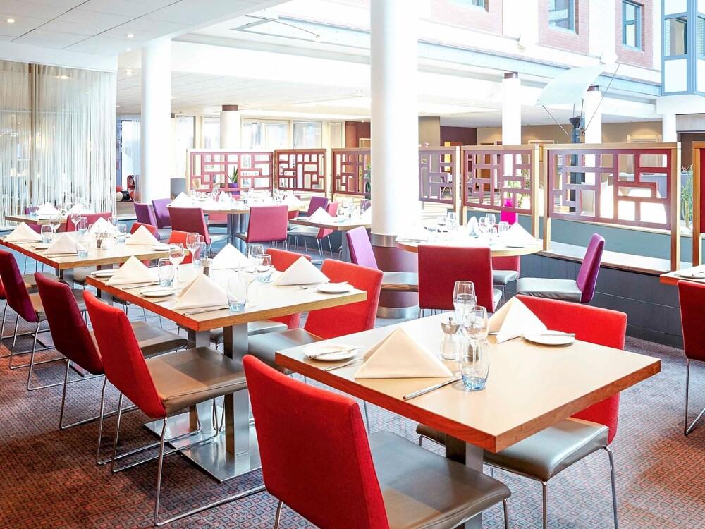 Novotel London Heathrow Airport - M4 Jct 4