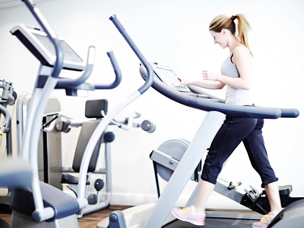 Novotel London Heathrow Airport - M4 Jct 4