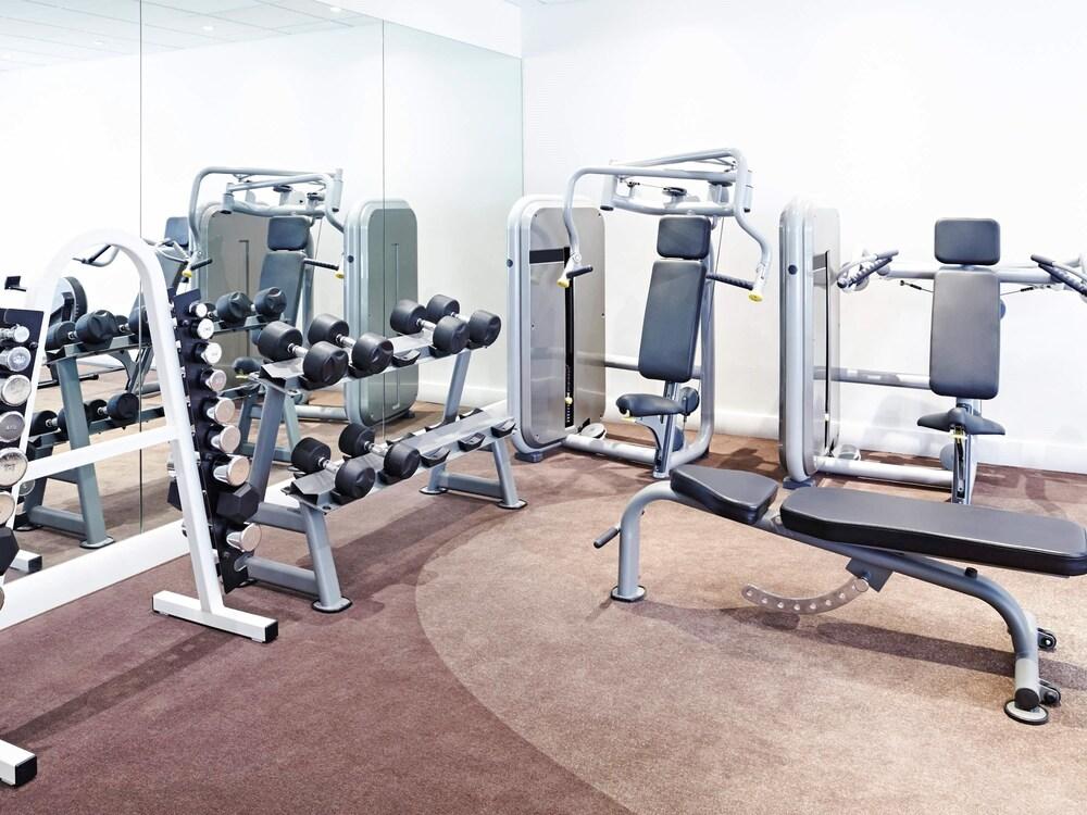 Novotel London Heathrow Airport - M4 Jct 4