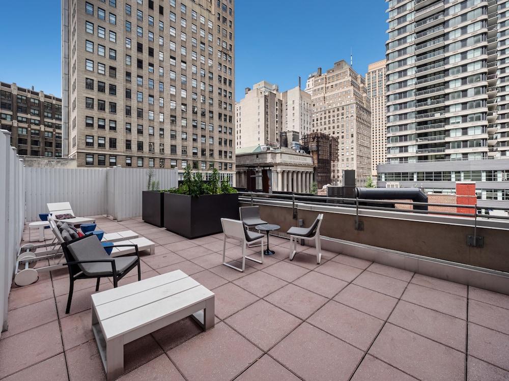 The Herald Hotel Powered by LuxUrban
