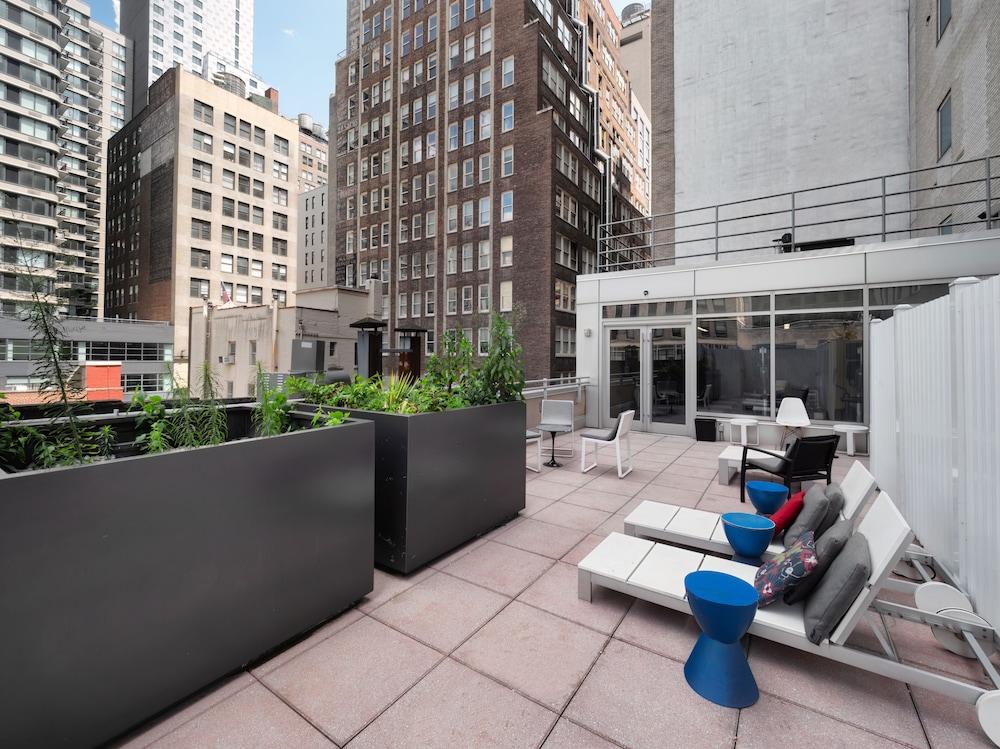 The Herald Hotel Powered by LuxUrban