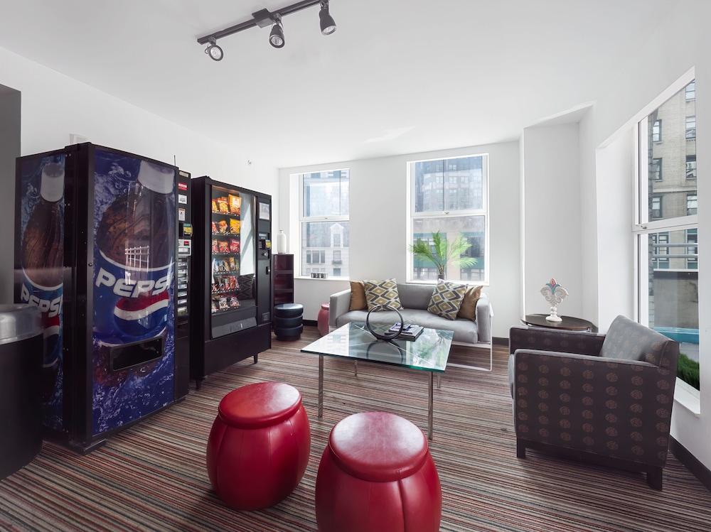 The Herald Hotel Powered by LuxUrban