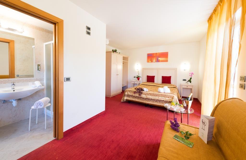 NatureBio Hotel Elite