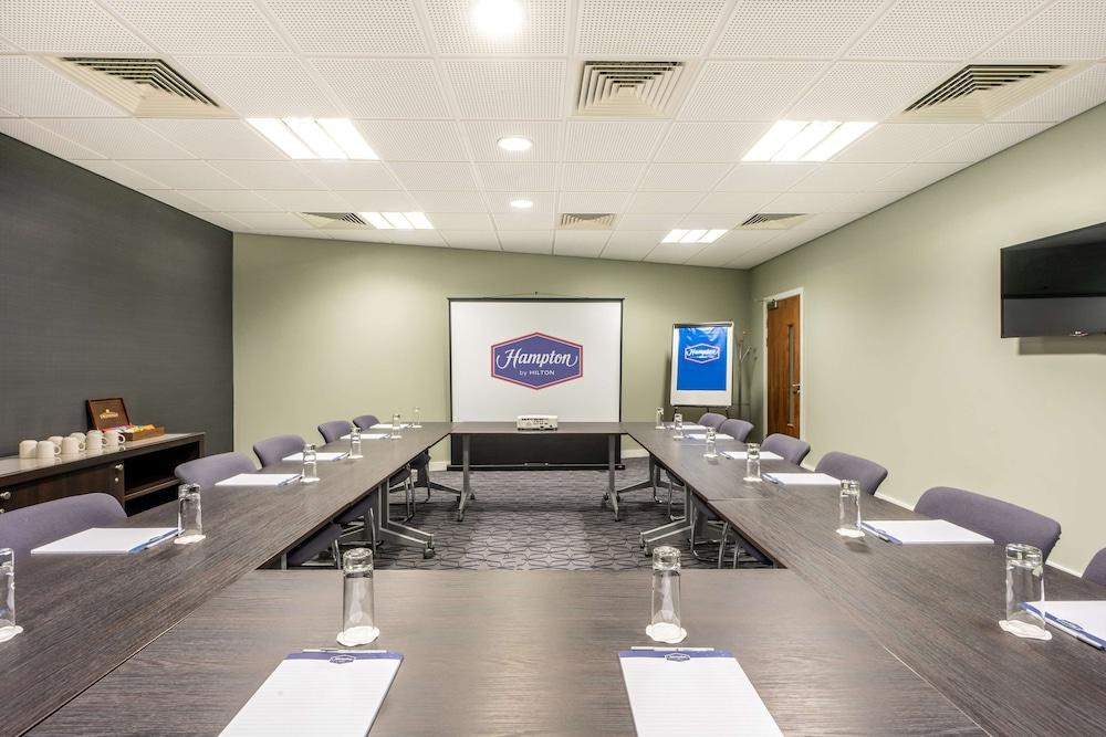 Hampton by Hilton Sheffield