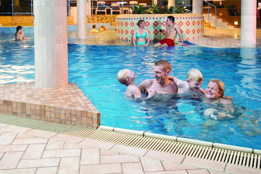 TLH Carlton Hotel