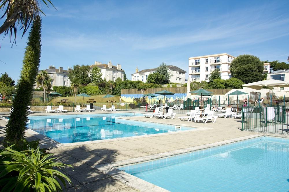 TLH Carlton Hotel