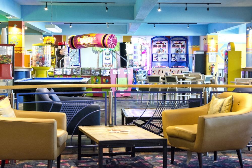 TLH Carlton Hotel